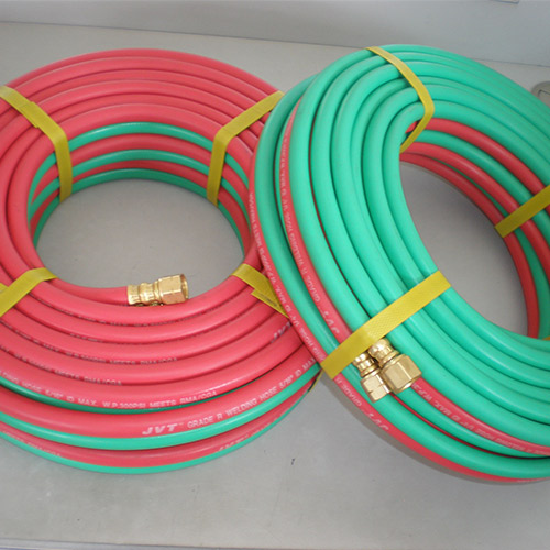 深入了解雙色聯體焊接管的生產工藝